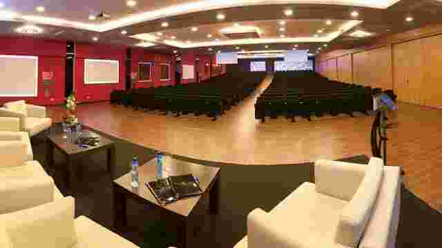 Palau de Congressos Evenia Olympic