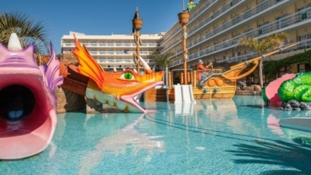 Evenia Olympic Garden 4*